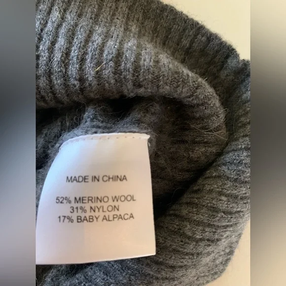 NWT QUINCE gray crew necked sweater wool and alpaca 🦙 - Picture 6 of 9